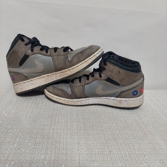 Nike Air Jordan 1 Mid Wings 2024 GS Gunsmoke Matte Silver FZ1209-001 Size 4Y - Picture 6 of 8